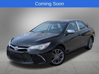 Used 2015 Toyota Camry SE w/ Moonroof Package