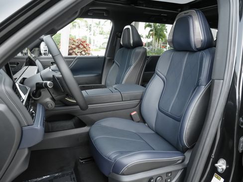 Certified 2026 INFINITI QX80 4WD image 6