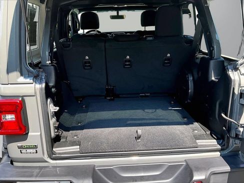 Used 2021 Jeep Wrangler Unlimited Sport AWD/4WD image 25