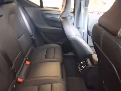 Certified 2024 Volvo XC40 B5 Core AWD/4WD image 12