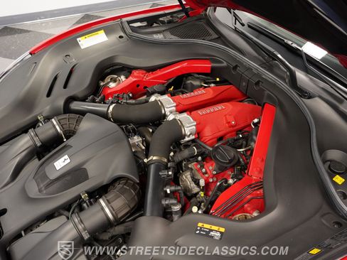 Used 2020 Ferrari Portofino RWD image 33