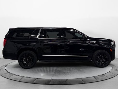 Used 2024 GMC Yukon XL Denali AWD/4WD image 2