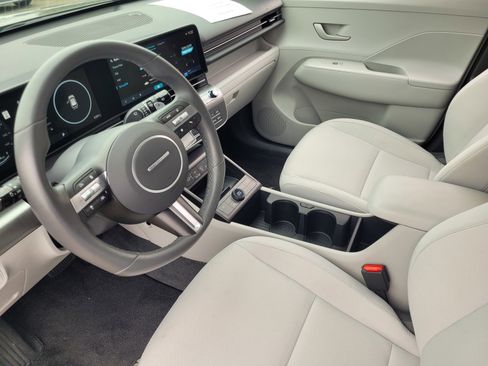 Certified 2025 Hyundai Kona SEL image 20