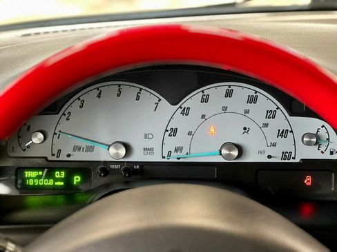 Used 2002 Ford Thunderbird image 17