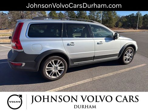 Used 2016 Volvo XC70 T5 Platinum w/ Protection Package image 25