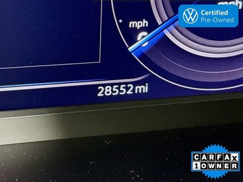 Certified 2022 Volkswagen Tiguan SEL R-Line image 13