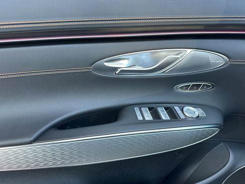 New 2026 Genesis GV70 2.5T Sport Prestige image 12