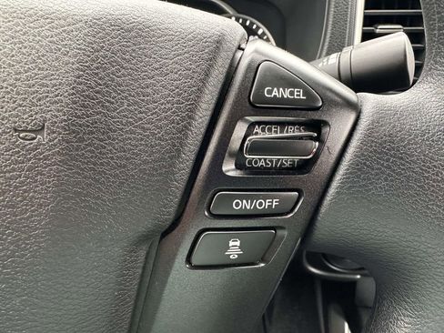 Used 2022 Nissan Frontier SV w/ Technology Package AWD/4WD image 19