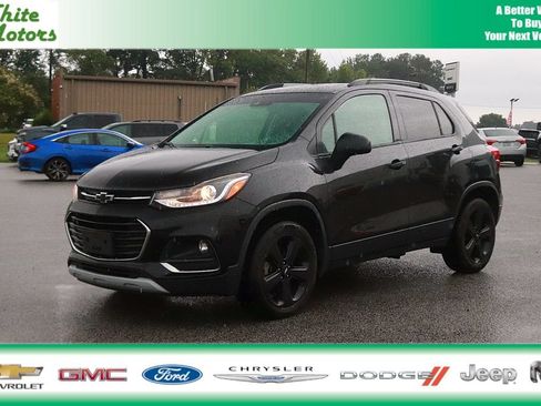 Used 2018 Chevrolet Trax Premier w/ Midnight Edition AWD/4WD image 1
