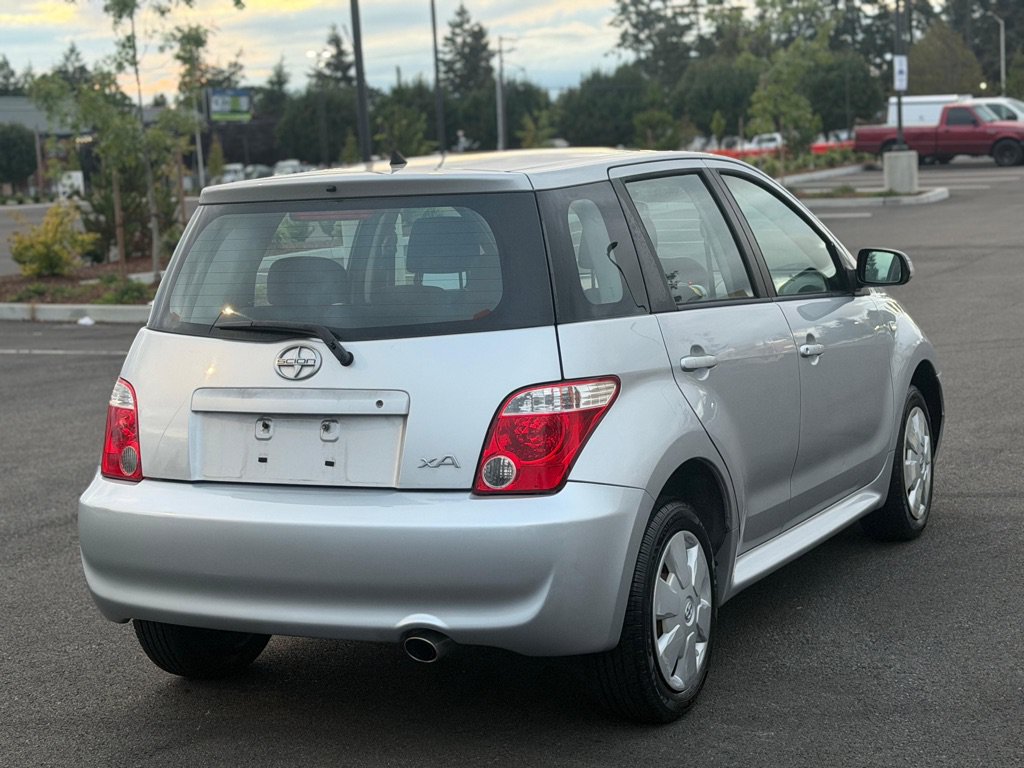 Used 2006 Scion xA FWD image 5