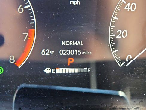 Certified 2025 Honda HR-V Sport image 13