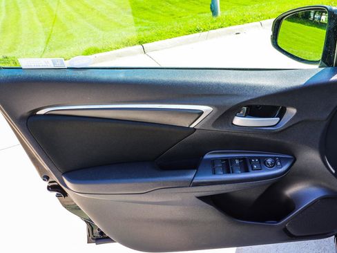 Used 2019 Honda Fit LX image 29