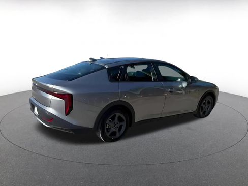 Used 2025 Kia K4 FWD image 15