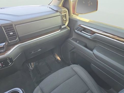 Used 2024 GMC Sierra 1500 Elevation AWD/4WD image 11