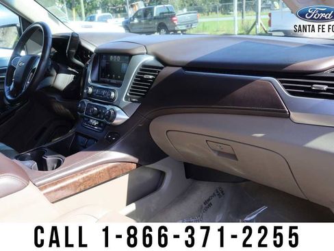 Used 2015 Chevrolet Suburban LT w/ Luxury Package RWD image 35