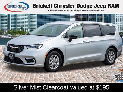 Used 2024 Chrysler Pacifica Touring-L