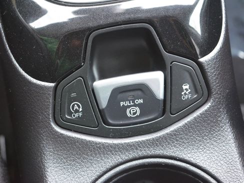 Used 2021 Jeep Compass Limited image 25