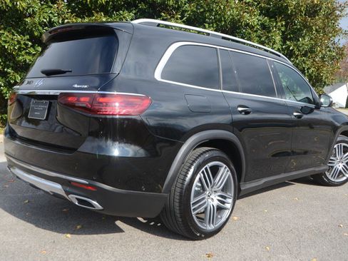 Used 2024 Mercedes-Benz GLS 450 4MATIC image 22