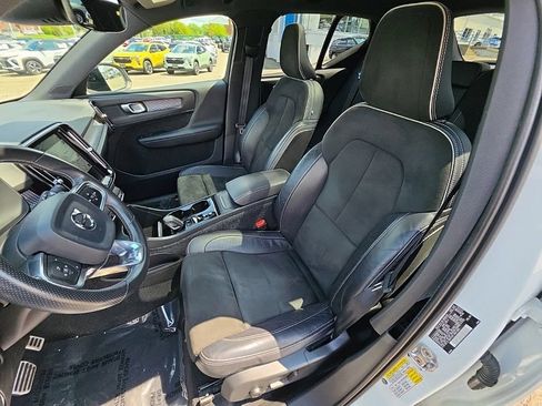 Used 2019 Volvo XC40 T5 R-Design AWD/4WD image 20