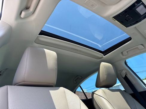 Used 2021 Lexus ES 300h w/ Premium Package FWD image 10