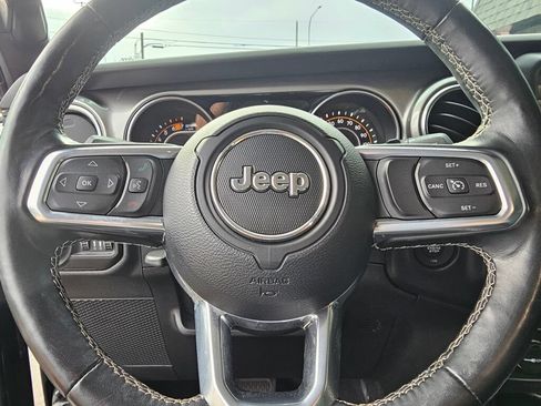 Used 2020 Jeep Wrangler Unlimited Sahara w/ Uconnect 4C Nav & Sound Group AWD/4WD image 28
