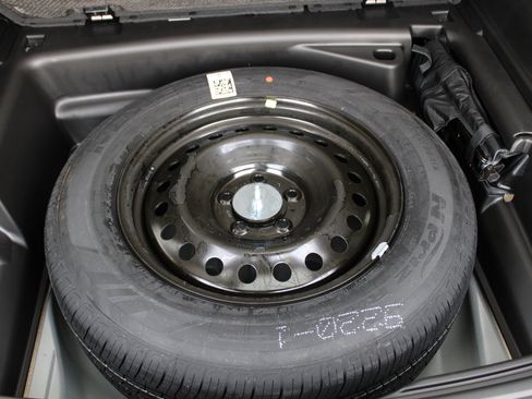 New 2025 Jeep Grand Cherokee Limited w/ Trailer Tow Package image 36