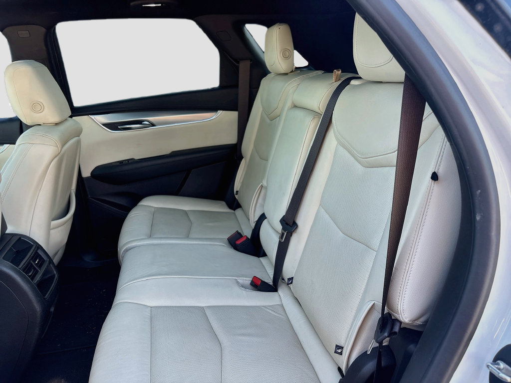 Used 2019 Cadillac XT5 Luxury w/ Sport Package FWD image 26