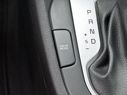 Used 2023 Kia Forte LXS FWD image 23