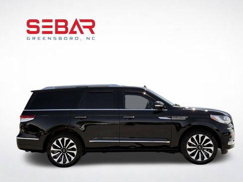 Used 2023 Lincoln Navigator Reserve AWD/4WD image 8