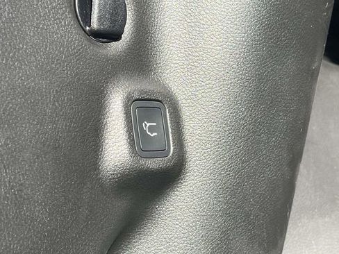 New 2026 Jeep Compass Latitude image 18