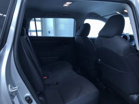 Certified 2024 Toyota Highlander LE image 23