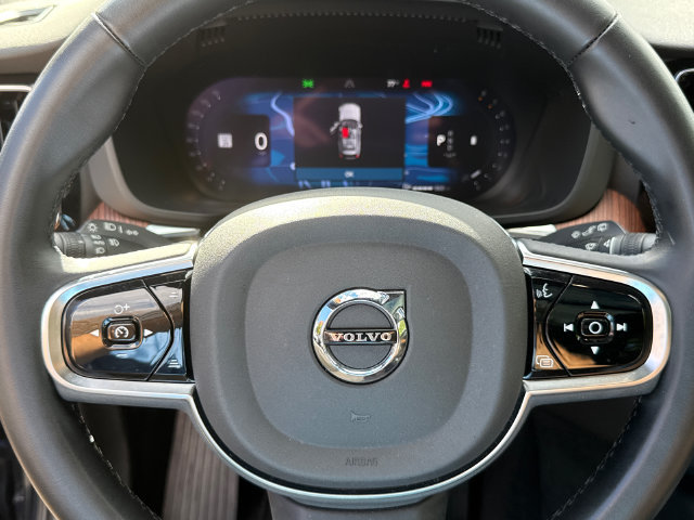 Certified 2024 Volvo XC60 B5 Plus w/ Climate Package AWD/4WD image 11