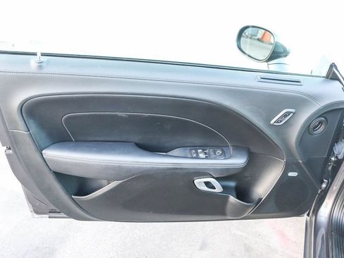 Used 2022 Dodge Challenger R/T Scat Pack RWD image 24