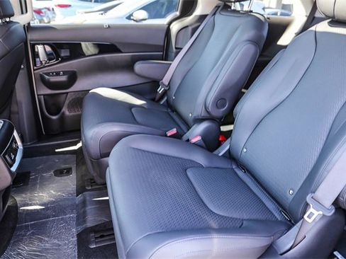 New 2026 Kia Carnival SX Prestige image 18