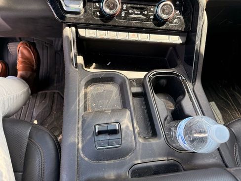 Used 2024 GMC Sierra 2500 AT4 w/ AT4 Premium Plus Package image 24