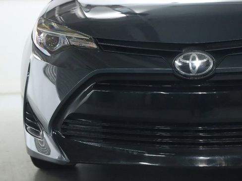 Used 2019 Toyota Corolla LE FWD image 6