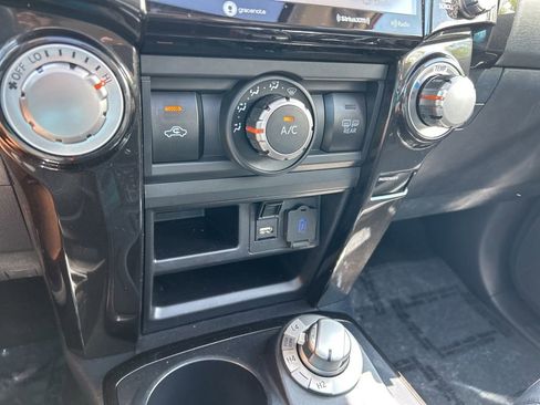 Used 2023 Toyota 4Runner 40th Anniversary SE image 27