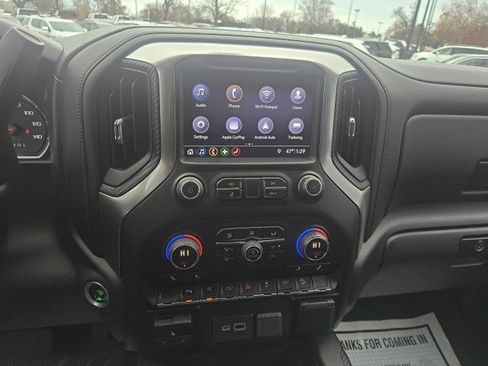 Used 2019 Chevrolet Silverado 1500 RST image 23