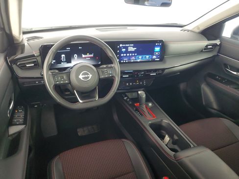 Used 2026 Nissan Kicks SR FWD image 15