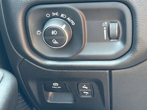 New 2026 RAM 1500 Big Horn AWD/4WD image 17