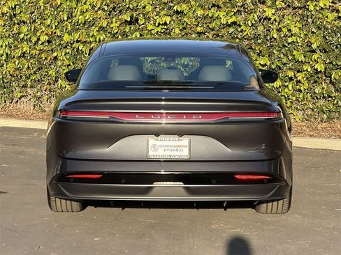 Used 2024 Lucid Air Touring image 5