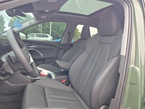 Used 2025 Audi Q5 Premium Plus AWD/4WD image 8