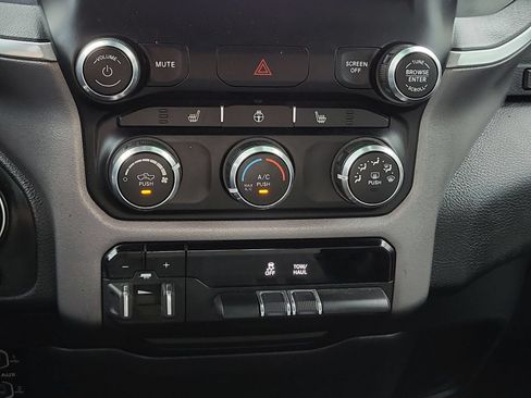 Used 2023 RAM 1500 Big Horn AWD/4WD image 33