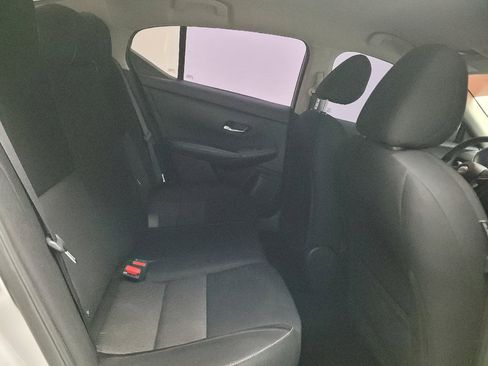 Used 2021 Nissan Sentra SV FWD image 19