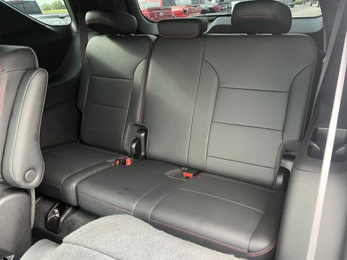 Used 2024 Chevrolet Traverse RS AWD/4WD image 35