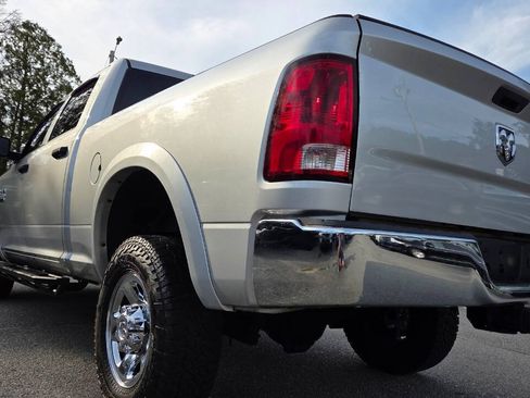 Used 2013 RAM 2500 Tradesman w/ Chrome Appearance Group AWD/4WD image 10