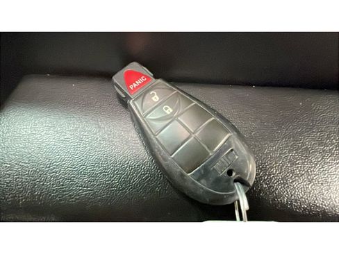 Used 2013 Dodge Grand Caravan SE FWD image 21
