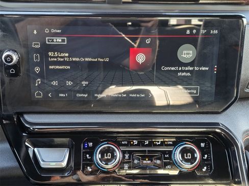 Used 2025 GMC Sierra 1500 AT4 image 13