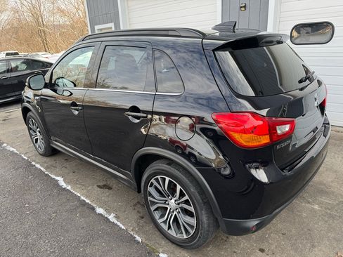 Used 2017 Mitsubishi Outlander Sport GT image 6