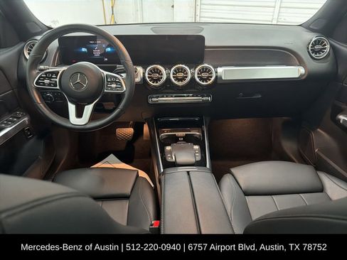 Certified 2022 Mercedes-Benz GLB 250 4MATIC image 21